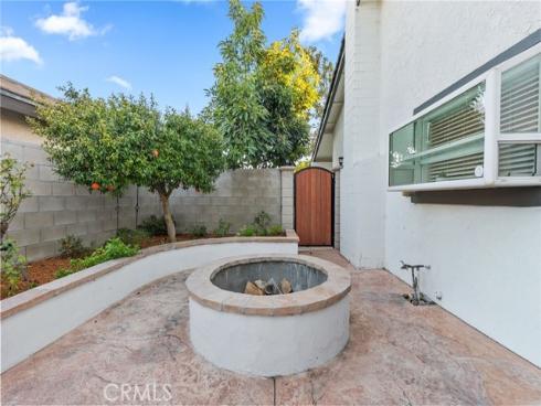 1111 W La Entrada , Anaheim, CA
