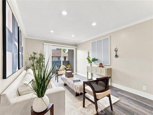 278 N Wilshire 108 , Anaheim, CA