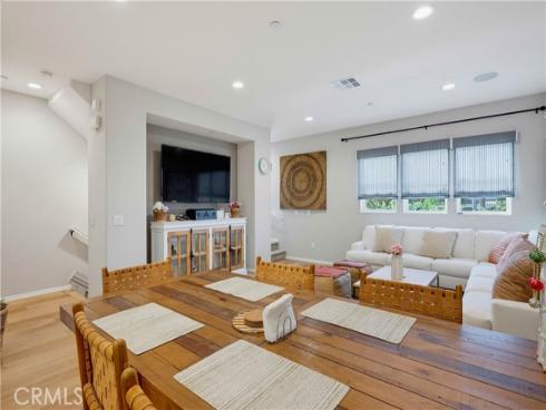 3320 W Mirano , Anaheim, CA