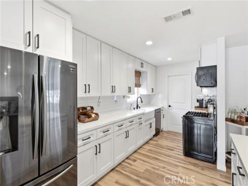 1566 W Crone  , Anaheim, CA