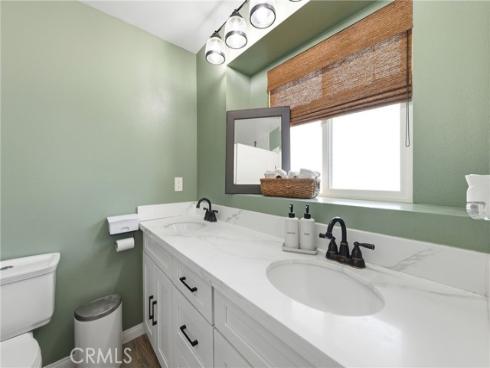 1566 W Crone  , Anaheim, CA