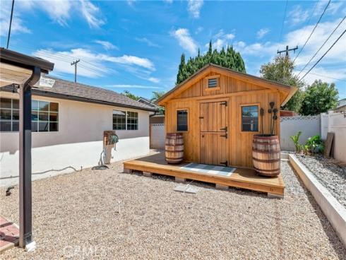 1566 W Crone  , Anaheim, CA