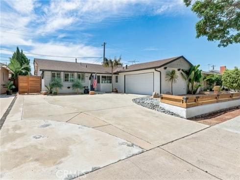 1566 W Crone  , Anaheim, CA