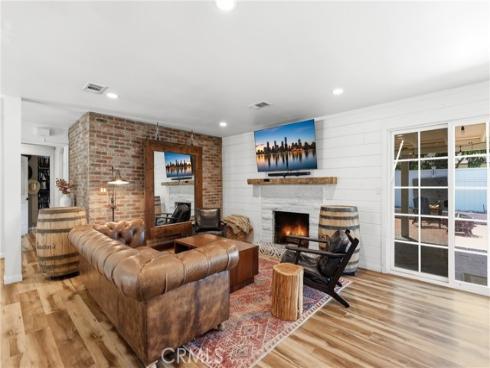 1566 W Crone  , Anaheim, CA
