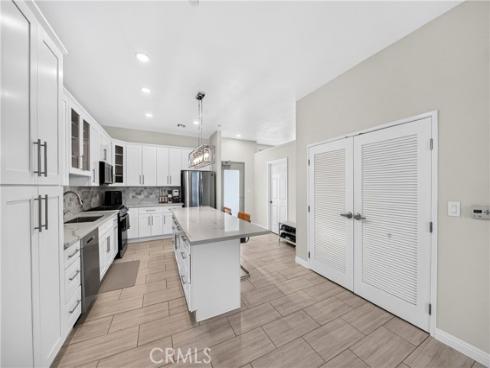 435 W Center Street  316 , Anaheim, CA