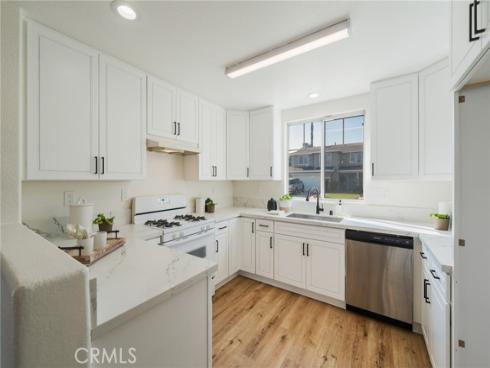 515 E Cypress  , Anaheim, CA