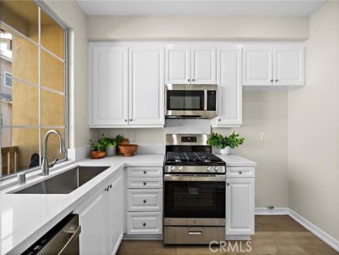 551 W Summerfield  , Anaheim, CA