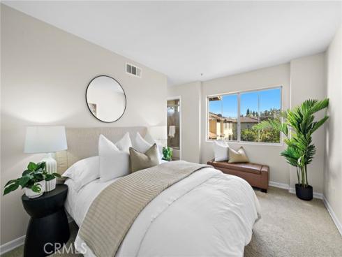 551 W Summerfield  , Anaheim, CA