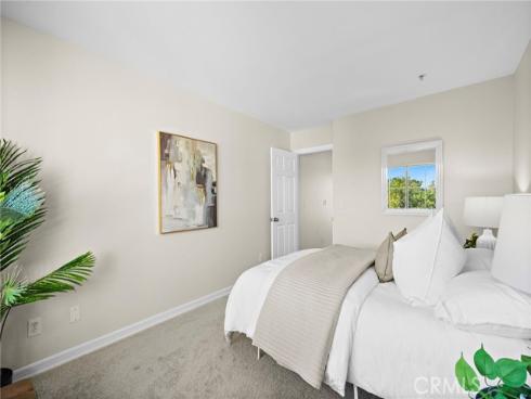 551 W Summerfield  , Anaheim, CA