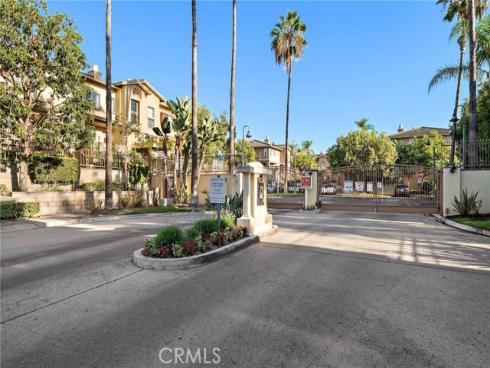551 W Summerfield  , Anaheim, CA