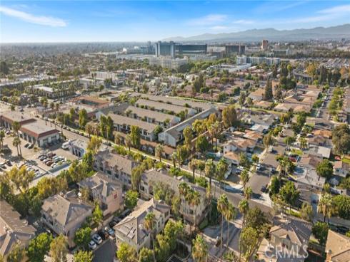 551 W Summerfield  , Anaheim, CA