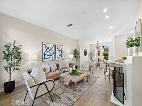 551 W Summerfield  , Anaheim, CA