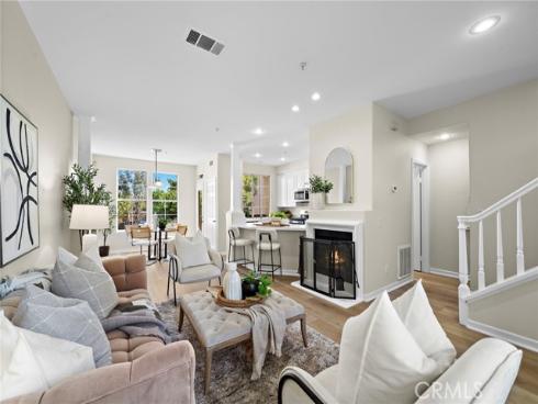 551 W Summerfield  , Anaheim, CA