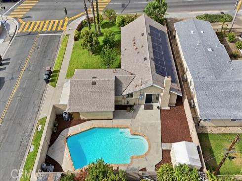1946 W Broadway , Anaheim, CA