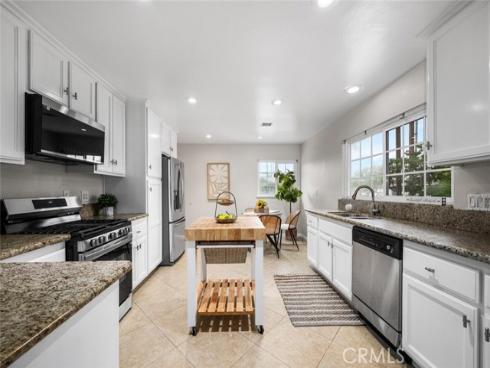 1943 W Victoria , Anaheim, CA