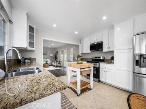 1943 W Victoria , Anaheim, CA