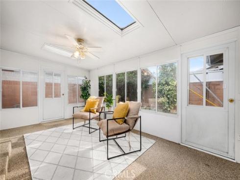 1943 W Victoria , Anaheim, CA