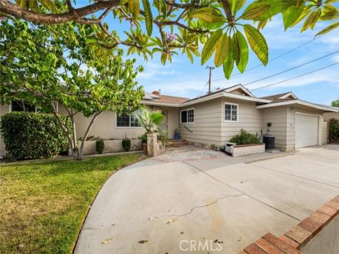 1943 W Victoria , Anaheim, CA