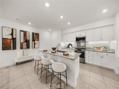 1867 S Union 60 Street, Anaheim, CA