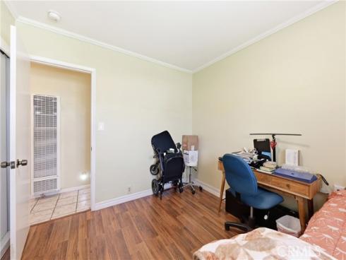 1284 E Florida  , Anaheim, CA