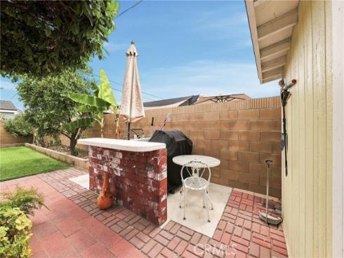 1284 E Florida  , Anaheim, CA