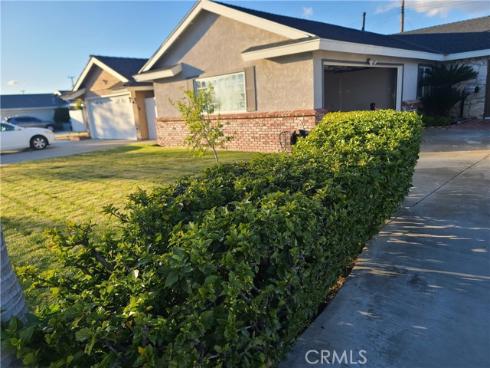 5253 E Woodwind  , Anaheim, CA