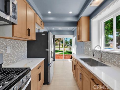 701 N Harbor , Anaheim, CA