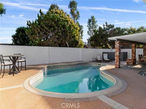 1216 E Clifpark Way, Anaheim, CA