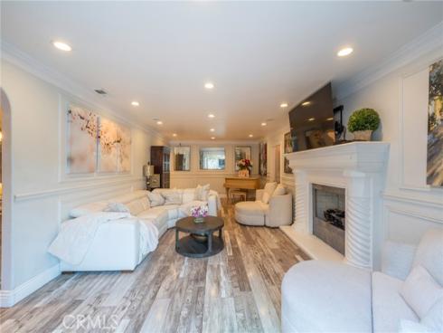 1861 W Chalet , Anaheim, CA