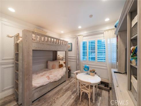 1861 W Chalet , Anaheim, CA