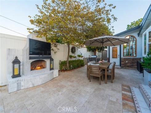 1861 W Chalet , Anaheim, CA