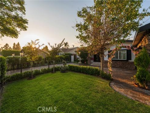 1861 W Chalet , Anaheim, CA