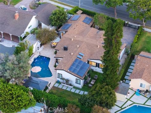 1861 W Chalet , Anaheim, CA