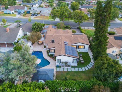 1861 W Chalet , Anaheim, CA