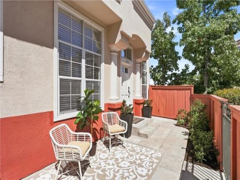 1080 South Rossano Way , Anaheim, CA