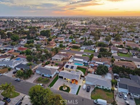 209 N Dahlia   Drive, Anaheim, CA