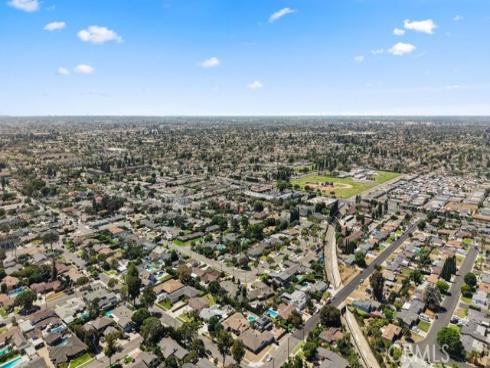 2009 S Eileen Drive, Anaheim, CA