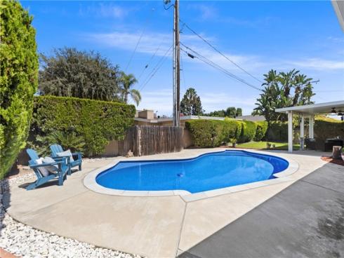 2505 E Oshkosh , Anaheim, CA