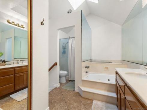984  S Rim Crest Dr  7 , Anaheim, CA