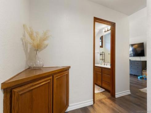 984  S Rim Crest Dr  7 , Anaheim, CA