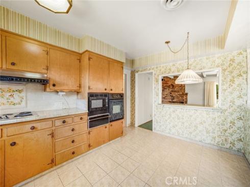2070 S Eileen Drive, Anaheim, CA