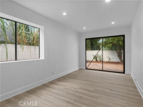 2122 W Chalet  , Anaheim, CA