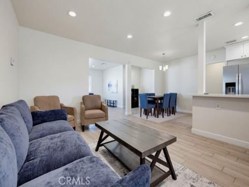 1403 E Florida , Anaheim, CA