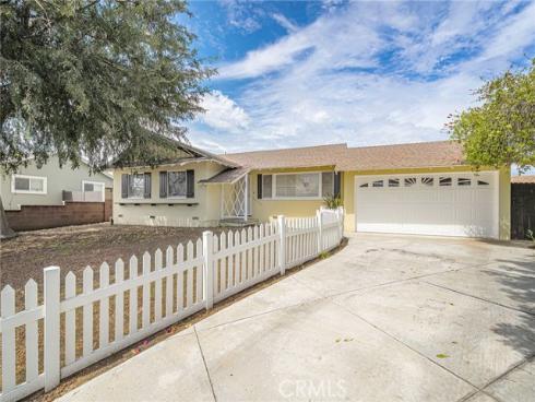 901 W Autumn , Anaheim, CA