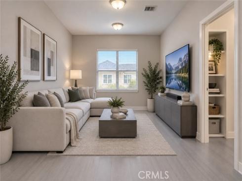 1136 N Euclid 14 , Anaheim, CA