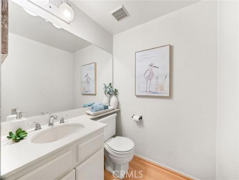 2650 W Meadowview Lane, Anaheim, CA