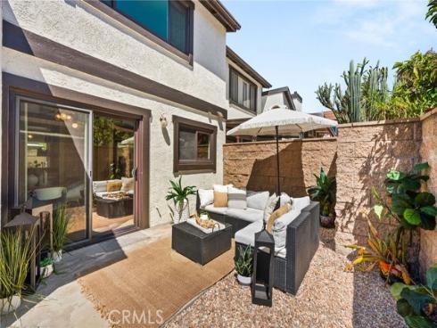 2650 W Meadowview Lane, Anaheim, CA