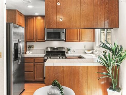 2650 W Meadowview Lane, Anaheim, CA