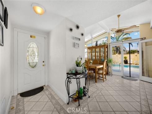 2113 W Niobe , Anaheim, CA