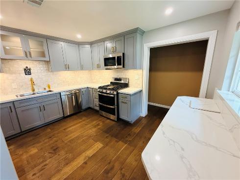 650 S Hazelwood , Anaheim, CA